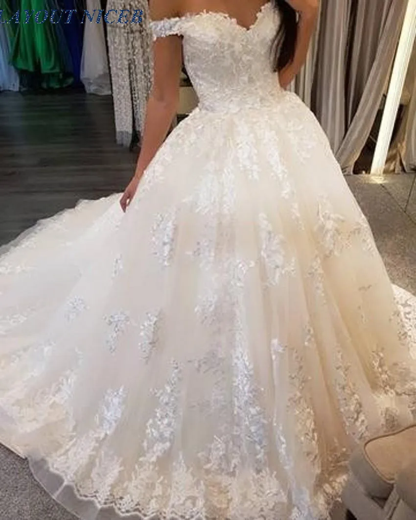 Hot Lace Embroidery Wedding Dress Sweetheart Backless Off The Shoulder Ball Gowns Autumn Wedding Gowns
Hot Lace Embroidery Wedding Dress Sweetheart Backless Off The Shoulder Ball Gowns Autumn Wedding Gowns