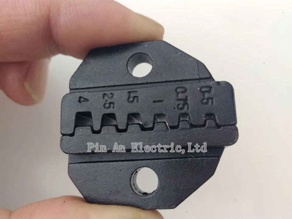 A04WFL Die Sets for HS-04WFL FSE-04WFL AM-10 EM-6B1 EM-6B2 CRIMPING PILER Crimping machine one setmachine modules jaws
A04WFL Die Sets for HS-04WFL FSE-04WFL AM-10 EM-6B1 EM-6B2 CRIMPING PILER Crimping machine one setmachine modules jaws