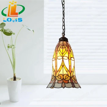 European retro rattan chandelier lamps Tiffanylamp bedroom kitchen aisle Bar cafe colored glaze nostalgic ornaments hanglampen
European retro rattan chandelier lamps Tiffanylamp bedroom kitchen aisle Bar cafe colored glaze nostalgic ornaments hanglampen