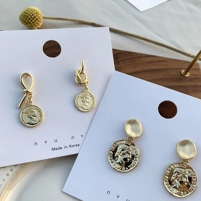 Vintage Gold Irregular Knot Coin Earrings Women Accessories Fashion Korean Geometric Round Drop Earrings boucle d'oreille 2019
Vintage Gold Irregular Knot Coin Earrings Women Accessories Fashion Korean Geometric Round Drop Earrings boucle d'oreille 2019