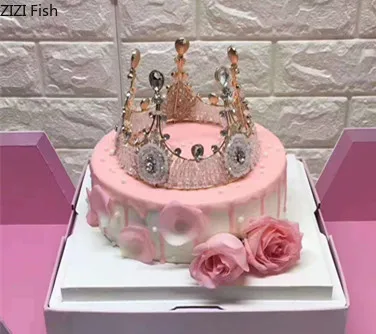 Cake model Crown gem manual simulation Birthday Cake model tool Plastic model Window Show Shooting props Wedding decoration
Cake model Crown gem manual simulation Birthday Cake model tool Plastic model Window Show Shooting props Wedding decoration