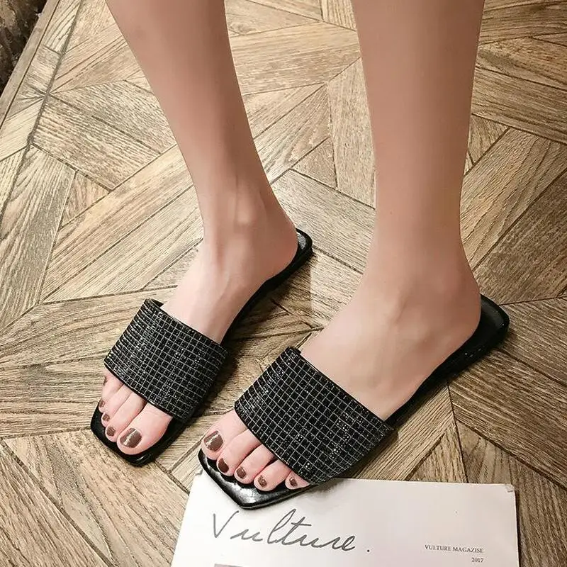 YEELOCA New Womens Slippers Flat Bottom Water Drill A Word Drag Fashion Sequins Crystal Square head Outdoor Indoor Slippers
YEELOCA New Womens Slippers Flat Bottom Water Drill A Word Drag Fashion Sequins Crystal Square head Outdoor Indoor Slippers