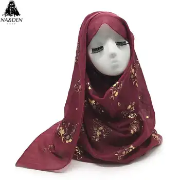 Women scarf Solid Viscose with Gold flower print scarves high quality muslim hijab wraps bandana 10pcs/lot Hot Sale 16 Colors
Women scarf Solid Viscose with Gold flower print scarves high quality muslim hijab wraps bandana 10pcs/lot Hot Sale 16 Colors