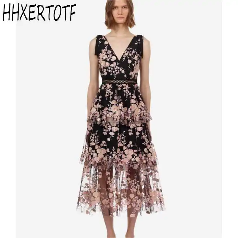 High quality luxury runway Self Portrait Dress Lace Embroidered Dress women Sexy V-neck short sleeve Long Dress
High quality luxury runway Self Portrait Dress Lace Embroidered Dress women Sexy V-neck short sleeve Long Dress