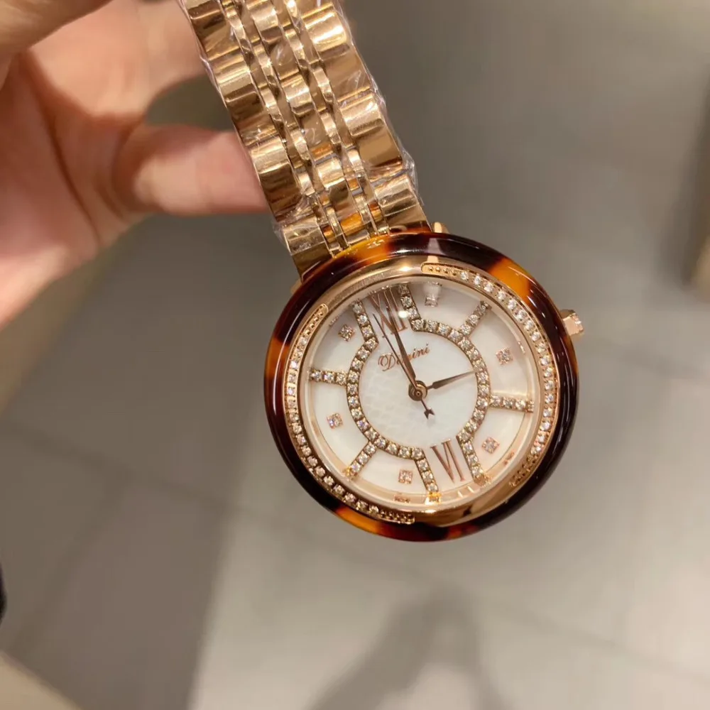 Classic Leopard Frame Women Sexy Summer Dress Watches Quartz Full Steel Bracelet Watch Crystals Wrist watch Analog Montre Femme
Classic Leopard Frame Women Sexy Summer Dress Watches Quartz Full Steel Bracelet Watch Crystals Wrist watch Analog Montre Femme