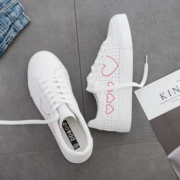 Sneakers Women Leather Casual Shoes Heart Shape Lace Up 2019 Spring New Lady Summer Shoes Outdoor Travelling Sneakers 35-40
Sneakers Women Leather Casual Shoes Heart Shape Lace Up 2019 Spring New Lady Summer Shoes Outdoor Travelling Sneakers 35-40