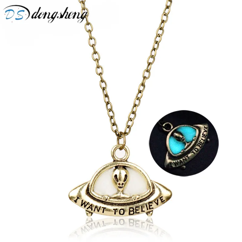dongsheng Movie X Files I Want to Believe Luminous Glowing Pendant Necklace UFO Alien Spaceship ET Glow in Dark Choker Necklace
dongsheng Movie X Files I Want to Believe Luminous Glowing Pendant Necklace UFO Alien Spaceship ET Glow in Dark Choker Necklace