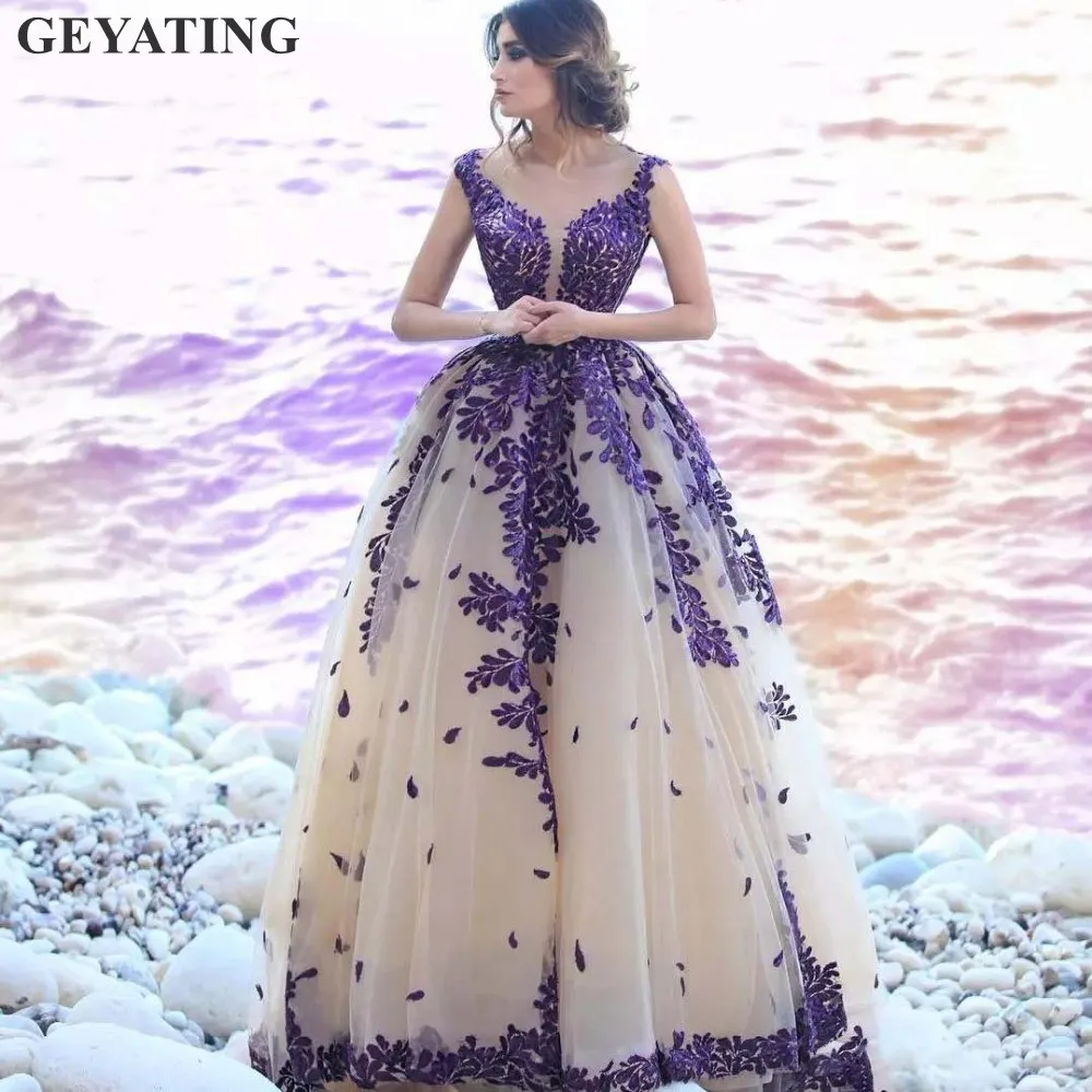 Saudi Arabia Kaftan Dubai Evening Dresses 2019 Champagne Tulle Purple Long Prom Dress Lace Appliques Women Formal Party Gowns
Saudi Arabia Kaftan Dubai Evening Dresses 2019 Champagne Tulle Purple Long Prom Dress Lace Appliques Women Formal Party Gowns