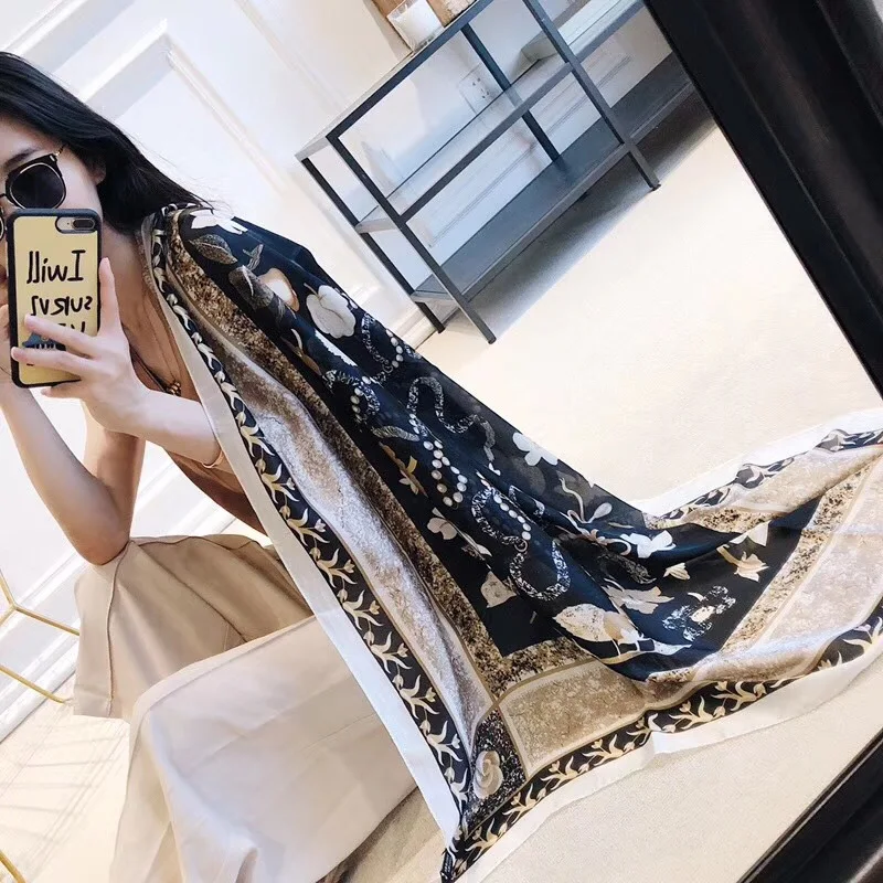 8594046127_1258546920