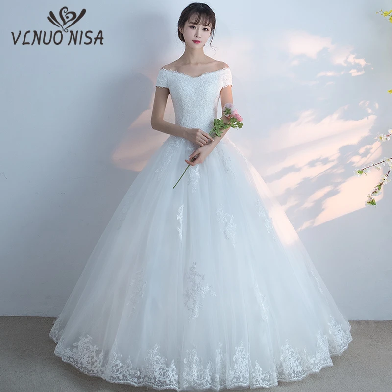 Женское свадебное платье It's yiiya белое кружевное с вырезом лодочкой на лето 2018 |