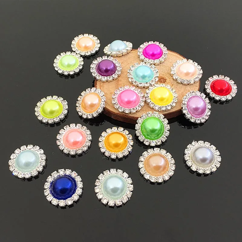 2016New 100Pcs Mixing Round Pearl Center Rhinestone Button With Wedding Embellishment DIY Accessory BT01
2016New 100Pcs Mixing Round Pearl Center Rhinestone Button With Wedding Embellishment DIY Accessory BT01