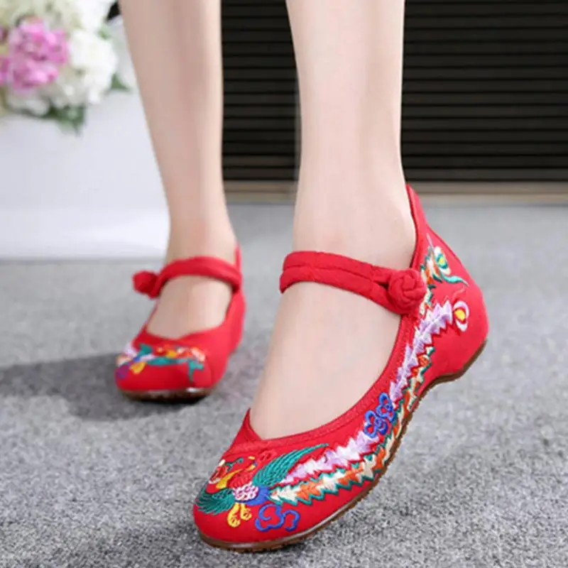 Chinese Shoes Women Embroidery Mary Jane Fabric Flats Traditional Embroidered Old Peking Flower Canvas Casual Large Size 41
Chinese Shoes Women Embroidery Mary Jane Fabric Flats Traditional Embroidered Old Peking Flower Canvas Casual Large Size 41