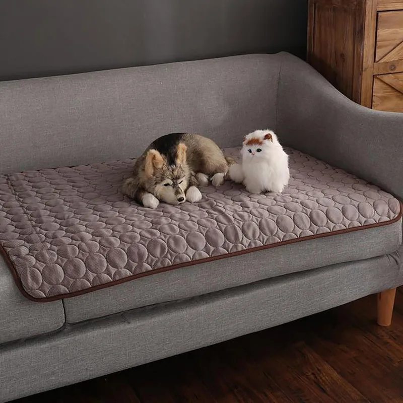 1PC Ice Cooling Pet Mat Pad Blanket Dog Cat Sleep Sofa Bed Soft Comfortable Protector In Summer Pet Accessories
1PC Ice Cooling Pet Mat Pad Blanket Dog Cat Sleep Sofa Bed Soft Comfortable Protector In Summer Pet Accessories