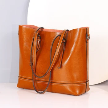 Genuine Leather bag women Shoulder messenger Bag Handbags shopping female Designer Real Cow Leather Crossbody bag for women 2019
Genuine Leather bag women Shoulder messenger Bag Handbags shopping female Designer Real Cow Leather Crossbody bag for women 2019