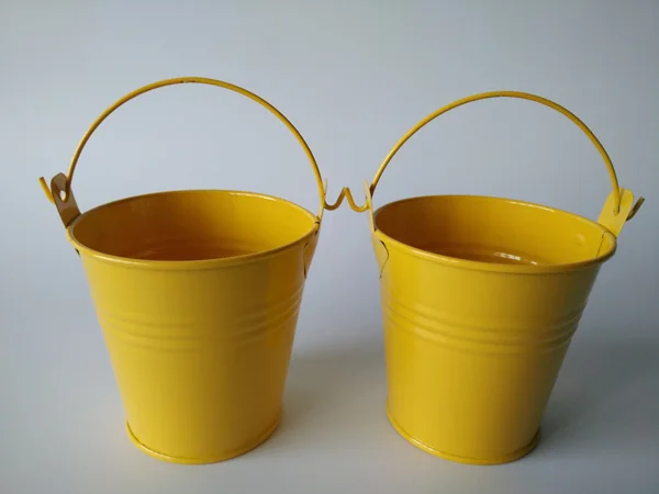 20pcs/lot Yellow D7.5*D7.5CM Flower pots Planter Mini garden bucketS tin box Iron pots SF-018
20pcs/lot Yellow D7.5*D7.5CM Flower pots Planter Mini garden bucketS tin box Iron pots SF-018