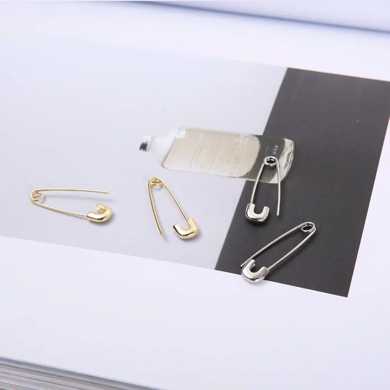 Fashion Simple Punk Hip Hop Brooch Safety Pin Stud Earrings Gold Silver Color Cooper Earring for Women Men Party Jewelry Gift
Fashion Simple Punk Hip Hop Brooch Safety Pin Stud Earrings Gold Silver Color Cooper Earring for Women Men Party Jewelry Gift