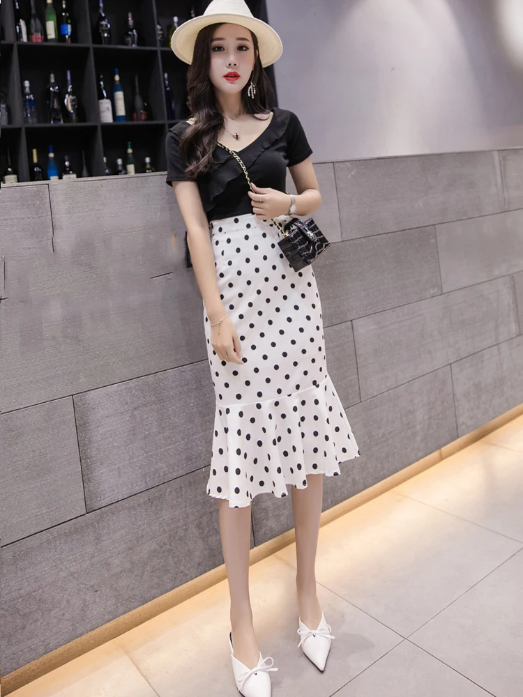Real shot 2019 spring and summer new wave point long skirt material high waist bag hip fishtail skirt A word half skirt
Real shot 2019 spring and summer new wave point long skirt material high waist bag hip fishtail skirt A word half skirt
