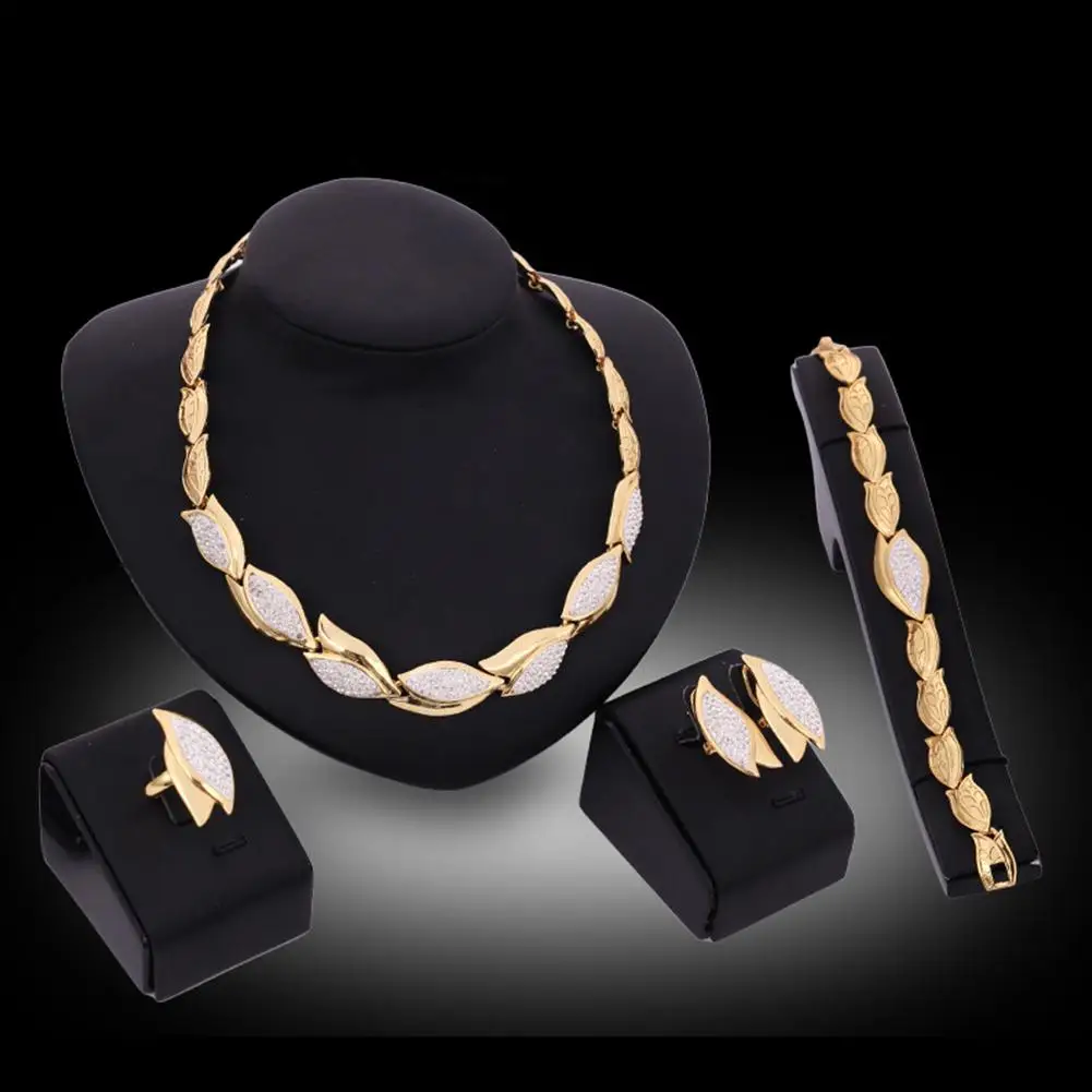 Elegant Women Rhinestone Leaf Charm Necklace Bracelet Ear Studs Jewelry Set fashion
Elegant Women Rhinestone Leaf Charm Necklace Bracelet Ear Studs Jewelry Set fashion