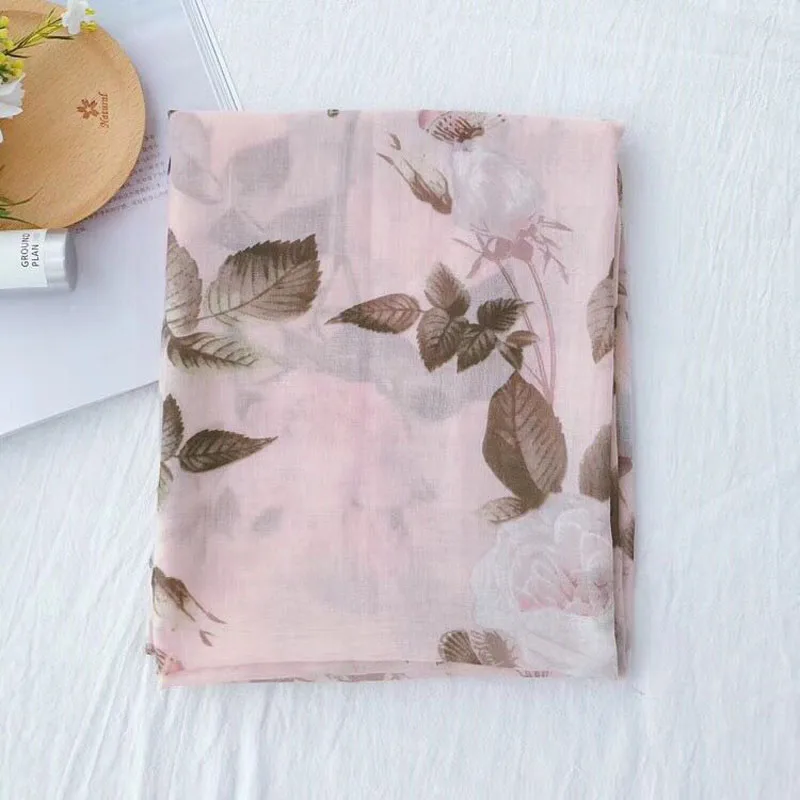 Invierno 2019,rose flower head scarf shawl,Muslim floral hijab,summer beach scarf wrap,poncho women korean style,shawls and wrap
Invierno 2019,rose flower head scarf shawl,Muslim floral hijab,summer beach scarf wrap,poncho women korean style,shawls and wrap