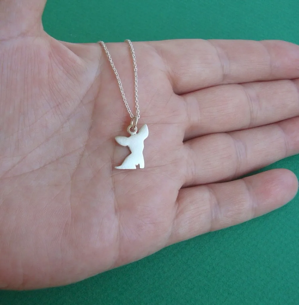 Daisies Chihuahua Necklace Dog Charm Pet Jewelry Tiny Pendant Necklaces For Women Girl Birthday Gift 10pcs/lot
Daisies Chihuahua Necklace Dog Charm Pet Jewelry Tiny Pendant Necklaces For Women Girl Birthday Gift 10pcs/lot