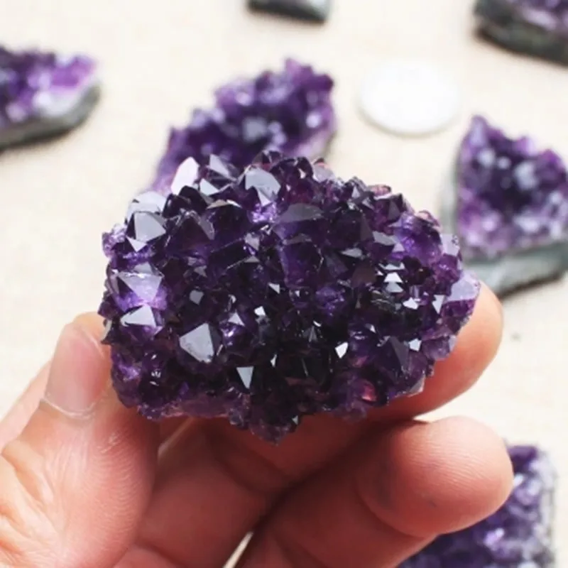 1PCS High quality Natural Amethyst Quartz Beautiful Purple Geode Crystal Cluster
1PCS High quality Natural Amethyst Quartz Beautiful Purple Geode Crystal Cluster