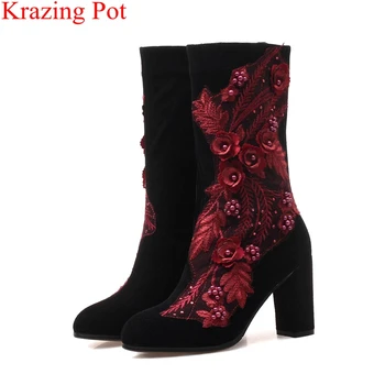 2018 fashion round toe flock zipper women mid-calf boots high heels brand embroider bling flower rivet concise winter shoes L21
2018 fashion round toe flock zipper women mid-calf boots high heels brand embroider bling flower rivet concise winter shoes L21