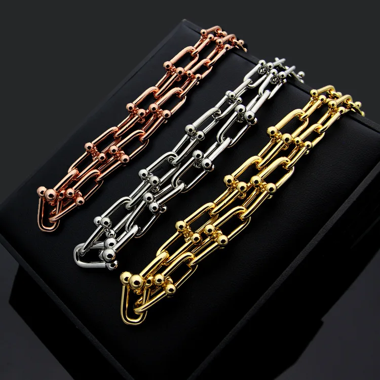 Famous brand jewelry imitation U Necklace letter Collar Choker Women Party Dinner couple Jewelry stainless steel jewelry
Famous brand jewelry imitation U Necklace letter Collar Choker Women Party Dinner couple Jewelry stainless steel jewelry