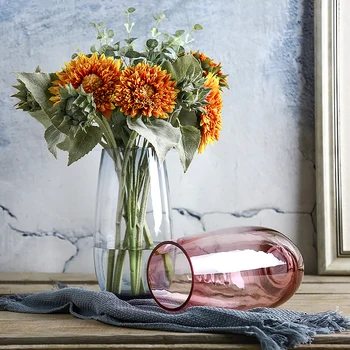 Creative egg-shape glass vase hydroponic Container Flower vase living room decoration ornament vase for home decoration
Creative egg-shape glass vase hydroponic Container Flower vase living room decoration ornament vase for home decoration