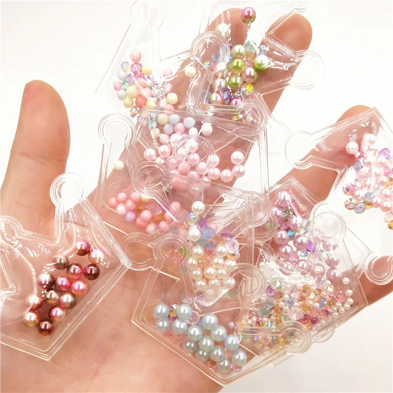 5.5X3.5cm 2pcs/lot Pu Crown with Bead flowing in side Padded Patches Appliques For DIY Hair Bow Decoration
5.5X3.5cm 2pcs/lot Pu Crown with Bead flowing in side Padded Patches Appliques For DIY Hair Bow Decoration