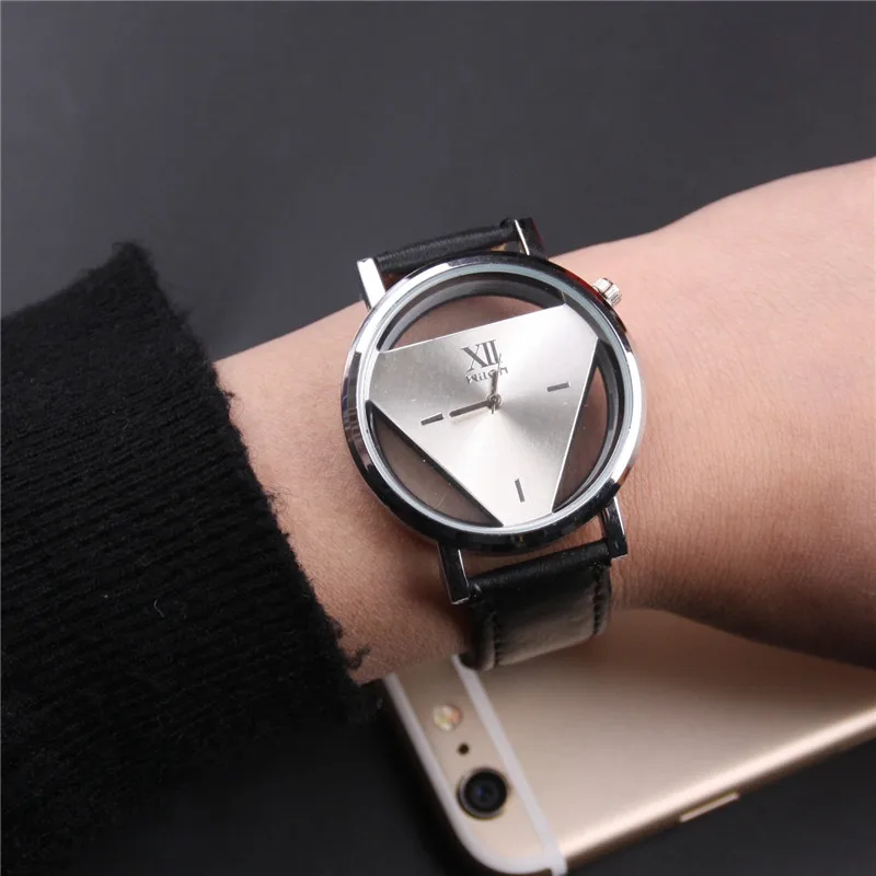 2018 RUNER Simple triangle sided hollow Men's watch student Fashion Personality Couple Wrist Watches relogio masculino reloj muj
2018 RUNER Simple triangle sided hollow Men's watch student Fashion Personality Couple Wrist Watches relogio masculino reloj muj