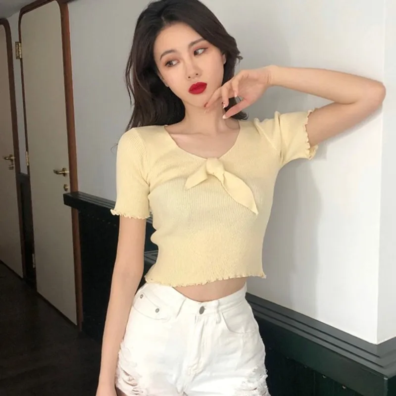 Vintage Wood Ears V Neck Short Sleeve T-shirt 2019 New Woman Fashion Bow Slim Fit T Shirt Summer Solid Korean Casual Short Tops
Vintage Wood Ears V Neck Short Sleeve T-shirt 2019 New Woman Fashion Bow Slim Fit T Shirt Summer Solid Korean Casual Short Tops