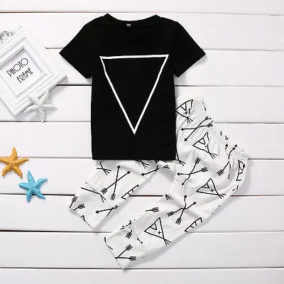 2017 New Summer 2Pcs Cotton Newborn Baby Boys Girls Kid Triangle Pattern Arrow Tops T Shirt +Pants Outfits Baby Set Clothes
2017 New Summer 2Pcs Cotton Newborn Baby Boys Girls Kid Triangle Pattern Arrow Tops T Shirt +Pants Outfits Baby Set Clothes