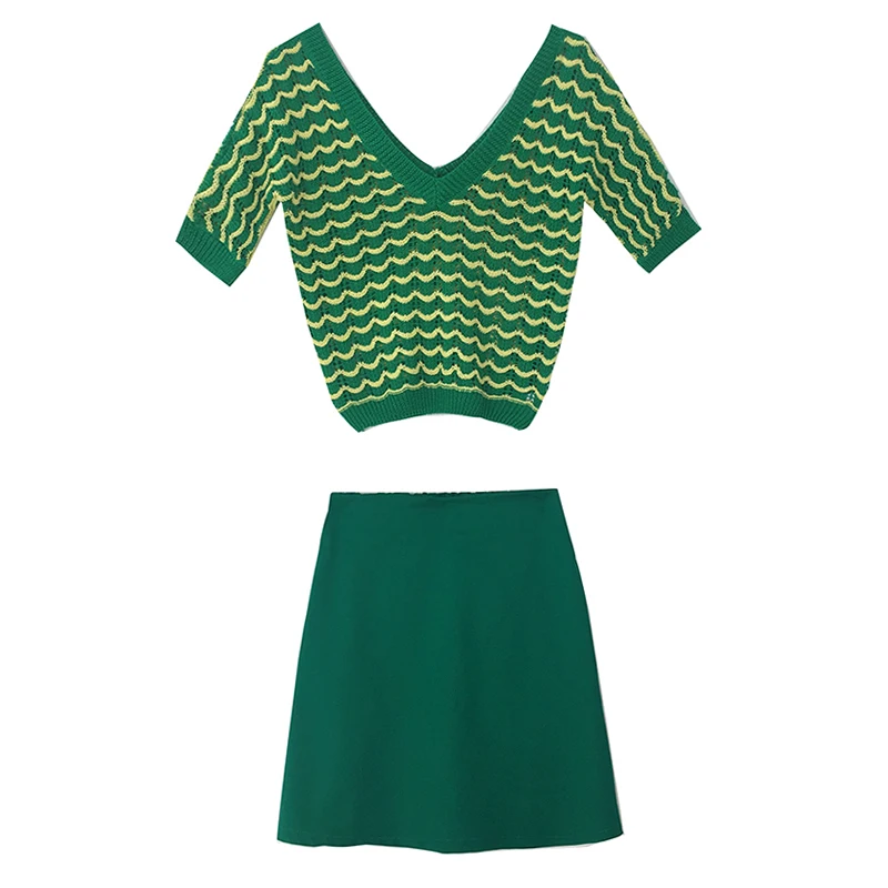 PERHAPS U green ripple v neck short sleeve top short empire elastic waist mini skirt two piece set summer women knitted T0087
PERHAPS U green ripple v neck short sleeve top short empire elastic waist mini skirt two piece set summer women knitted T0087
