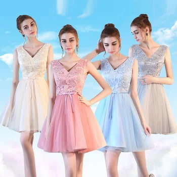 Robe demoiselle d'honneur pour femme Lace Sexy V-neck Line Knee Length Champagne blush Pink Sky Blue Silver Bridesmaid Dress
Robe demoiselle d'honneur pour femme Lace Sexy V-neck Line Knee Length Champagne blush Pink Sky Blue Silver Bridesmaid Dress