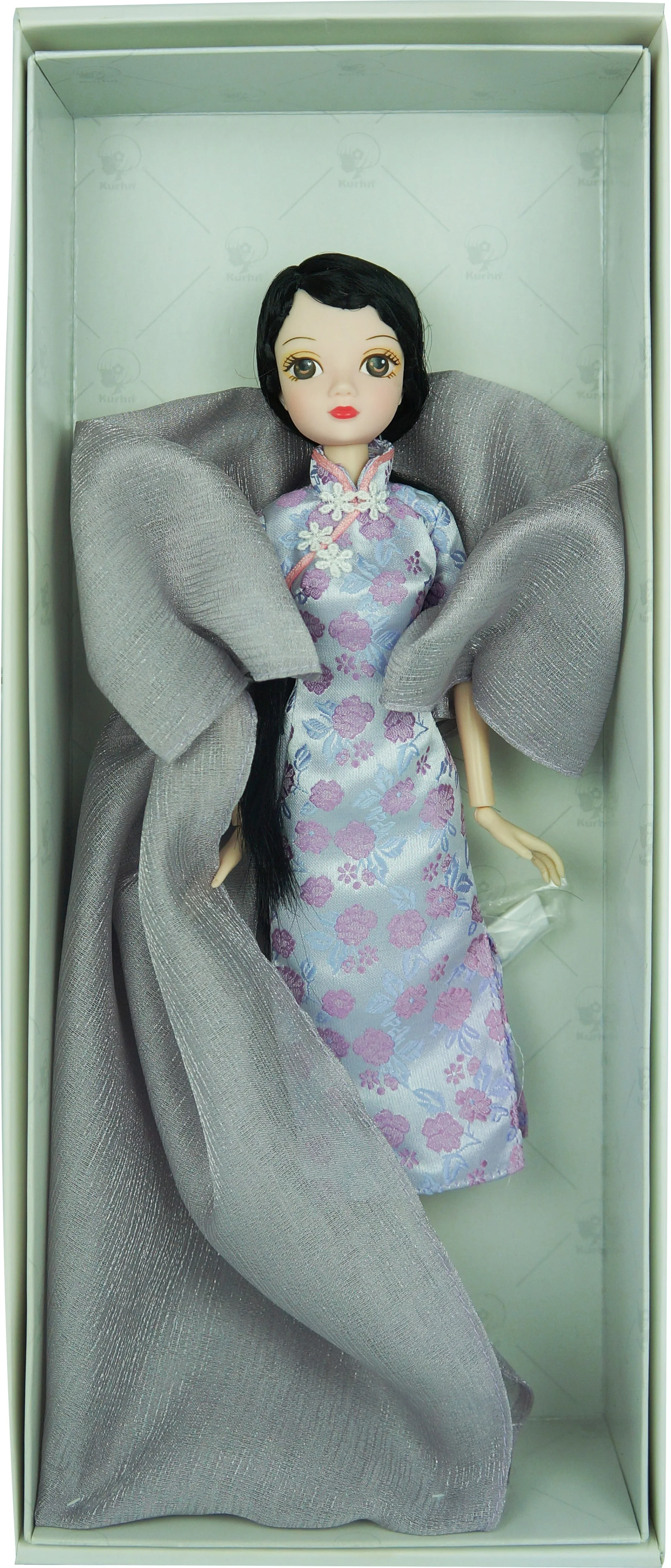 New arrival 11 inches Chinese cheongsam exclusive doll #99048(1 doll) not includes the accessories
New arrival 11 inches Chinese cheongsam exclusive doll #99048(1 doll) not includes the accessories