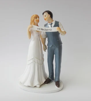 Fashion Wedding Favor Groom Bride banner Romantic Couple Figurine European Style Wedding Cake Toppers Wedding Decoration
Fashion Wedding Favor Groom Bride banner Romantic Couple Figurine European Style Wedding Cake Toppers Wedding Decoration