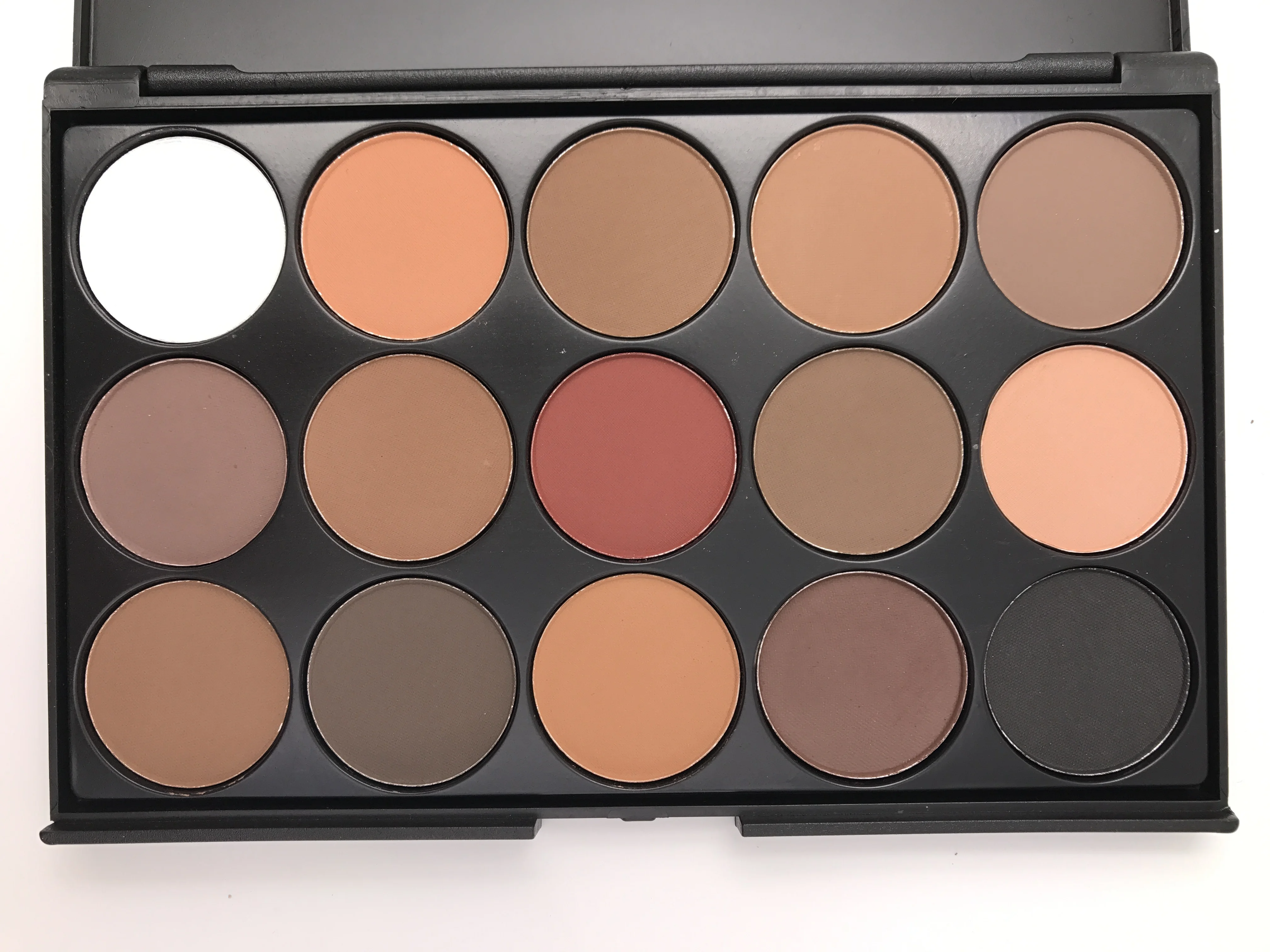 YSDO 15 colors eye shadow makeup lasting eyeshadow matte pigment glitter eyeshadow set waterproof palette makup tools
YSDO 15 colors eye shadow makeup lasting eyeshadow matte pigment glitter eyeshadow set waterproof palette makup tools