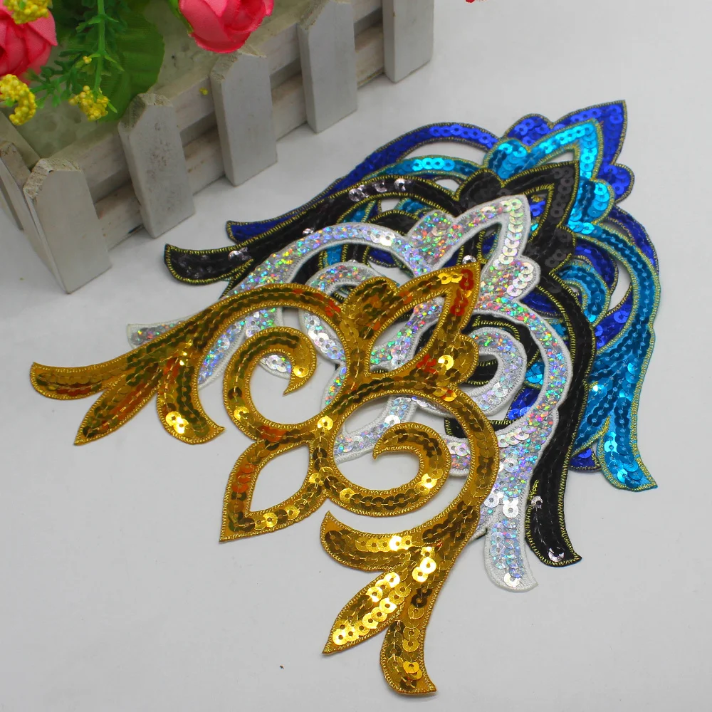 YACKALASI 5 Pcs/Lot Iron On Sequined Flower Patches Cosplay Costume Appliqued Metallic Venise Trims Vintage Crown 20*13cm
YACKALASI 5 Pcs/Lot Iron On Sequined Flower Patches Cosplay Costume Appliqued Metallic Venise Trims Vintage Crown 20*13cm
