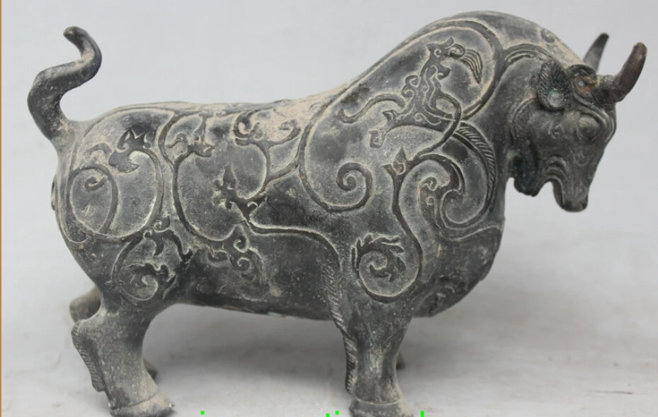8" Chinese Folk Bronze FengShui Zodiac Year Oxen Bull Wealth Carve Animal Statue S0706 B0403
8" Chinese Folk Bronze FengShui Zodiac Year Oxen Bull Wealth Carve Animal Statue S0706 B0403