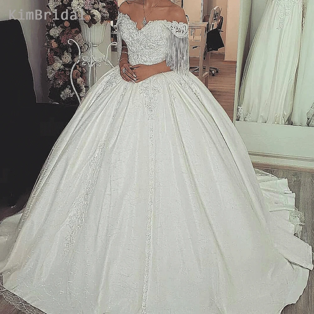 Ball Gown Wedding Dresses 2019 Tassel Lace Appliques Pearls Lace Bridal Dresses 2019 Vestidos de Noiva
Ball Gown Wedding Dresses 2019 Tassel Lace Appliques Pearls Lace Bridal Dresses 2019 Vestidos de Noiva