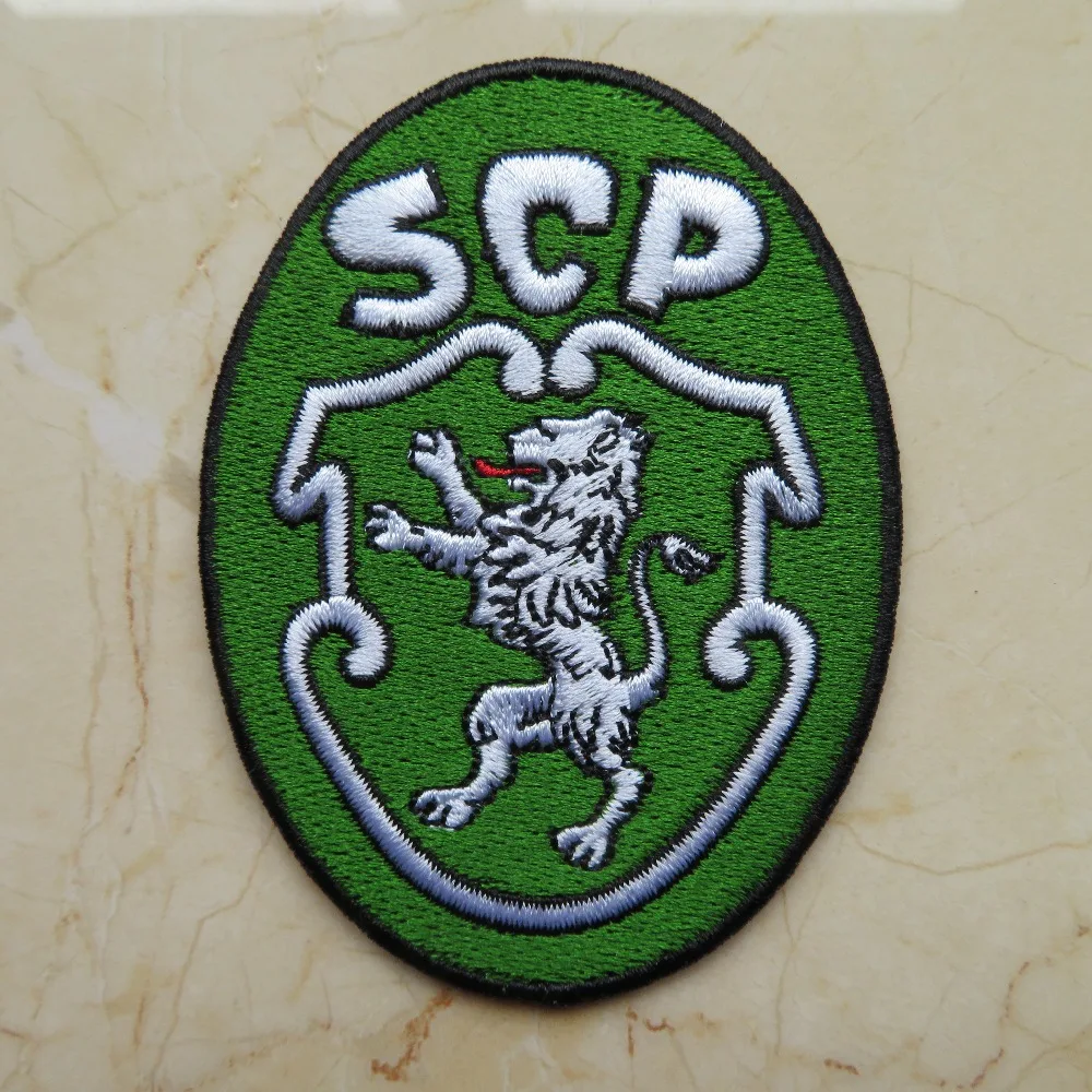 2pcs Football soccer fussball club Team Lisbon Sporting Clube de Portugal new logo iron on Patch Applique Buegelbild Embroidered
2pcs Football soccer fussball club Team Lisbon Sporting Clube de Portugal new logo iron on Patch Applique Buegelbild Embroidered