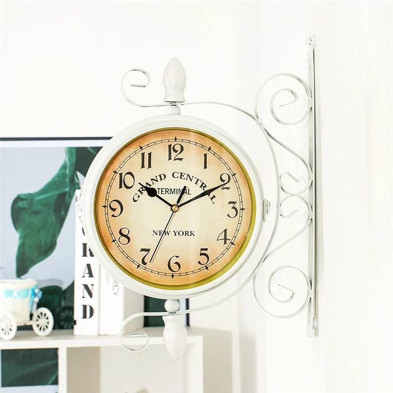 Retro Double-Sided Wall Clock European Style Creative Hanging Ornaments Livingroom Cafe Bar Silent Battery Wall Decoration Clock
Retro Double-Sided Wall Clock European Style Creative Hanging Ornaments Livingroom Cafe Bar Silent Battery Wall Decoration Clock