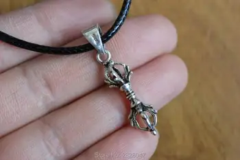 SL030 Cute Tibetan 925 Sterling Silver Dorje Vajra Amulet Pendant 27mm*8mm Small Vajra Charms Nepal Handmade Silver Jewelry
SL030 Cute Tibetan 925 Sterling Silver Dorje Vajra Amulet Pendant 27mm*8mm Small Vajra Charms Nepal Handmade Silver Jewelry