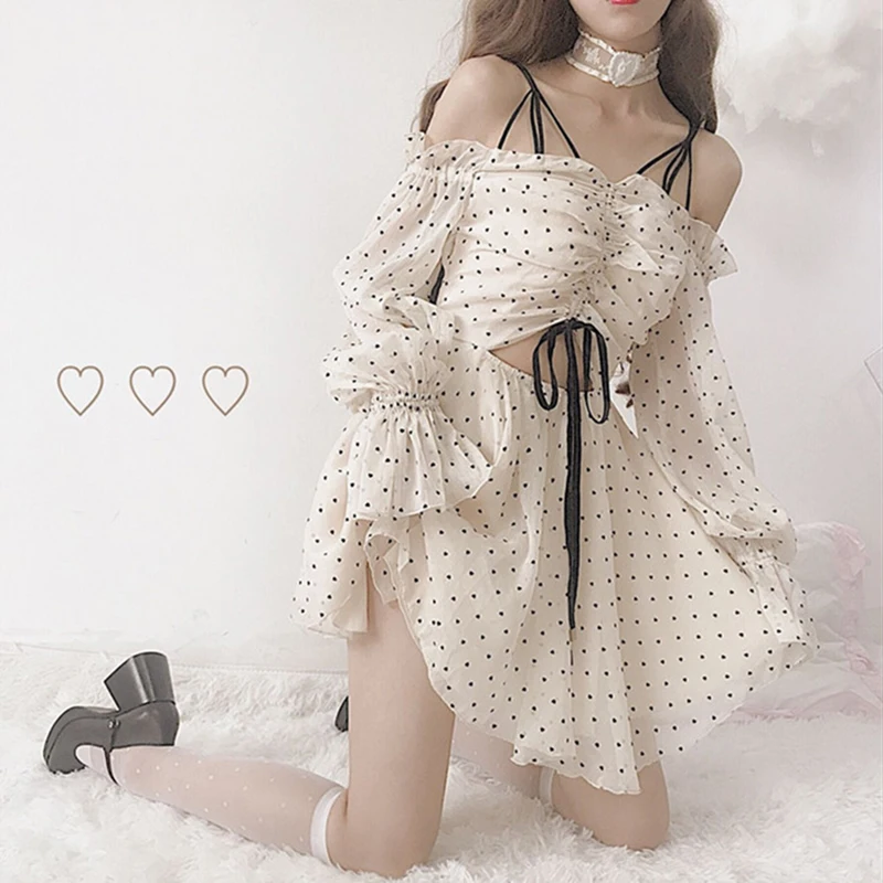 2019 Summer Mori girl New female Kawaii heart print lolita mini Chiffon Dress straps lace strapless long-sleeved women dresses
2019 Summer Mori girl New female Kawaii heart print lolita mini Chiffon Dress straps lace strapless long-sleeved women dresses