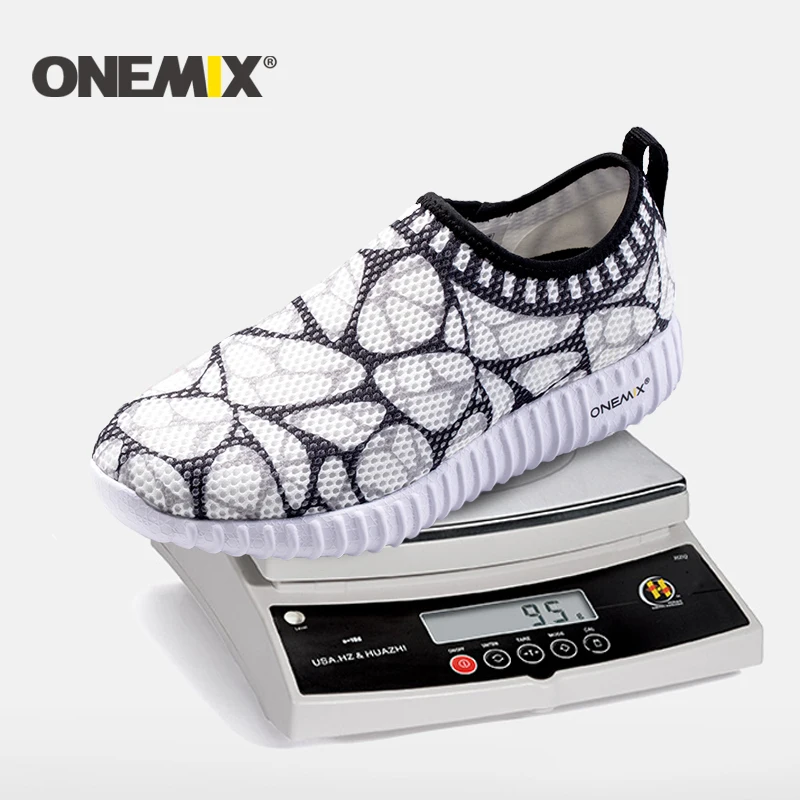 ONEMIX summer Ultralight running shoes women Outdoor Walking Shoes women Breathable Mesh women Sport shoes women Free Shopping
ONEMIX summer Ultralight running shoes women Outdoor Walking Shoes women Breathable Mesh women Sport shoes women Free Shopping