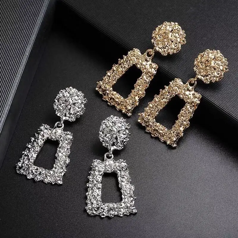 New design creative jewelry high-grade elegant crystal earrings round Gold and silver earrings wedding party earrings for woman
New design creative jewelry high-grade elegant crystal earrings round Gold and silver earrings wedding party earrings for woman