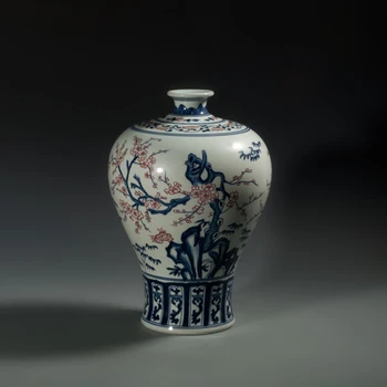 Antique handmade blue and white porcelain vase ceramics vase decoration microstomia at home decoration
Antique handmade blue and white porcelain vase ceramics vase decoration microstomia at home decoration