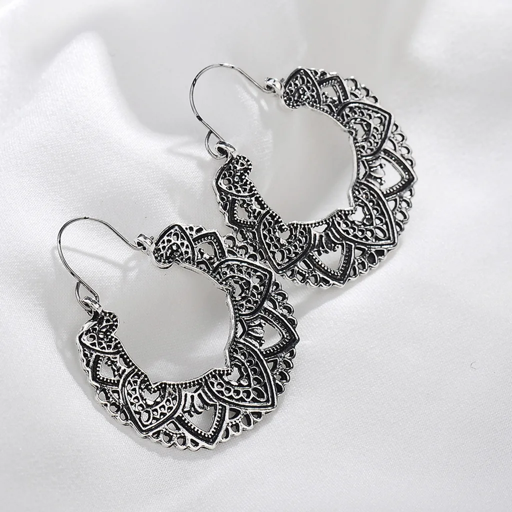 New Earrings for womenFashion Personality Wild Round Retro Flower Pattern Ladies Earringsboucles d oreille femme
New Earrings for womenFashion Personality Wild Round Retro Flower Pattern Ladies Earringsboucles d oreille femme