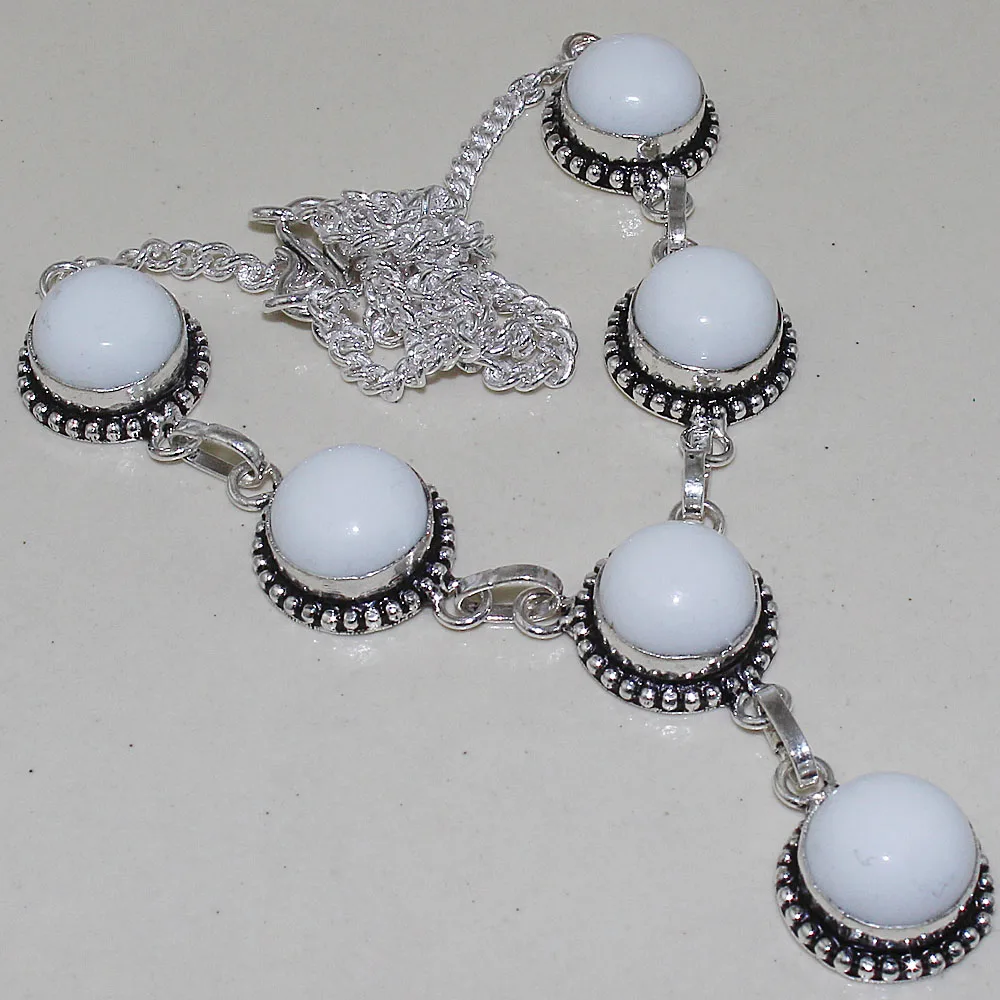 

Серебристое ожерелье с белым опалом, покрытое медью, 48,2 см, N0731