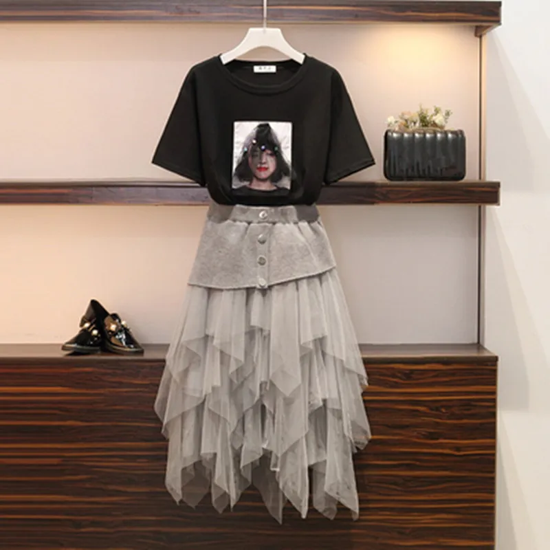 Summer Plus Size Two Piece Set 2019 New Girl Appliques Print Tshirt Tops+Elastic Waist Irregular Mesh Long Skirts Clothes Suits
Summer Plus Size Two Piece Set 2019 New Girl Appliques Print Tshirt Tops+Elastic Waist Irregular Mesh Long Skirts Clothes Suits